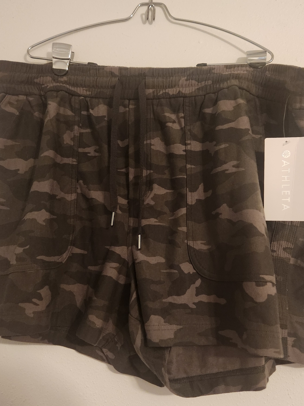 Athleta Camo Drawstring Shorts - Olive Green